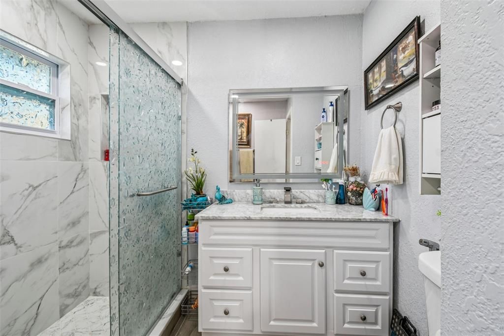 For Sale: $515,000 (6 beds, 4 baths, 2185 Square Feet)