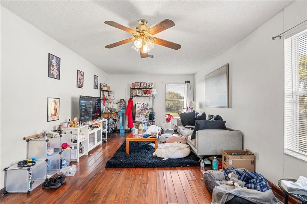 For Sale: $624,900 (4 beds, 3 baths, 2611 Square Feet)