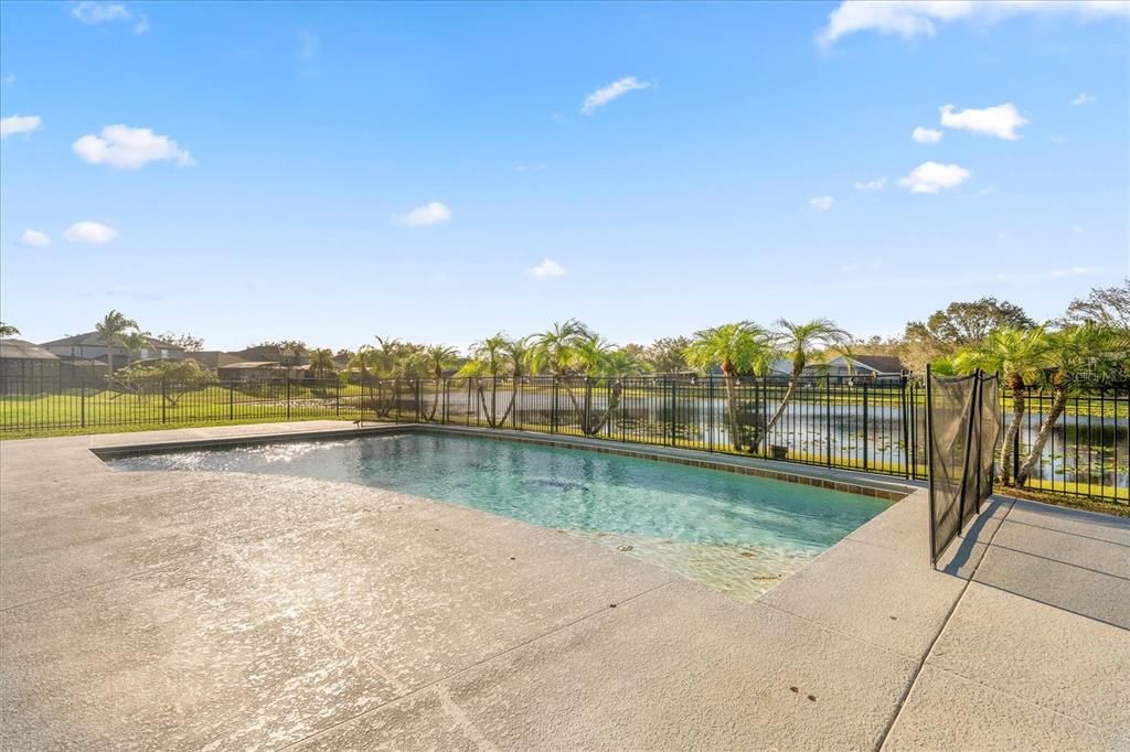 For Sale: $624,900 (4 beds, 3 baths, 2611 Square Feet)