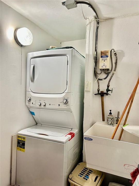 For Rent: $2,800 (3 beds, 2 baths, 0 Square Feet)