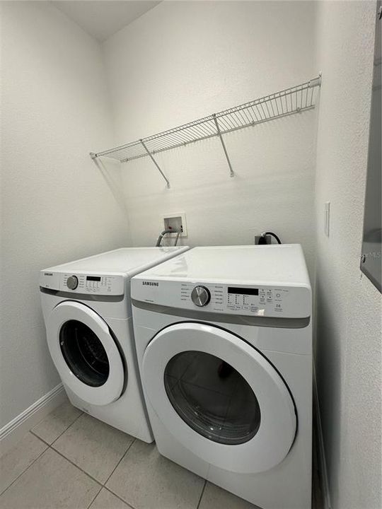 На продажу: $450,000 (4 спален, 3 ванн, 1853 Квадратных фут)