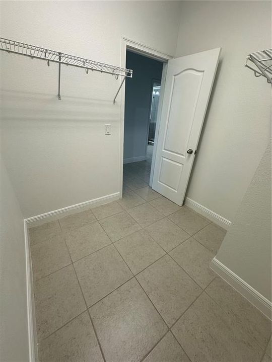 На продажу: $450,000 (4 спален, 3 ванн, 1853 Квадратных фут)