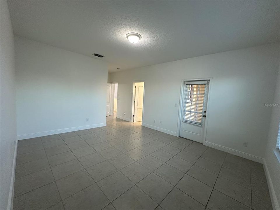 На продажу: $450,000 (4 спален, 3 ванн, 1853 Квадратных фут)