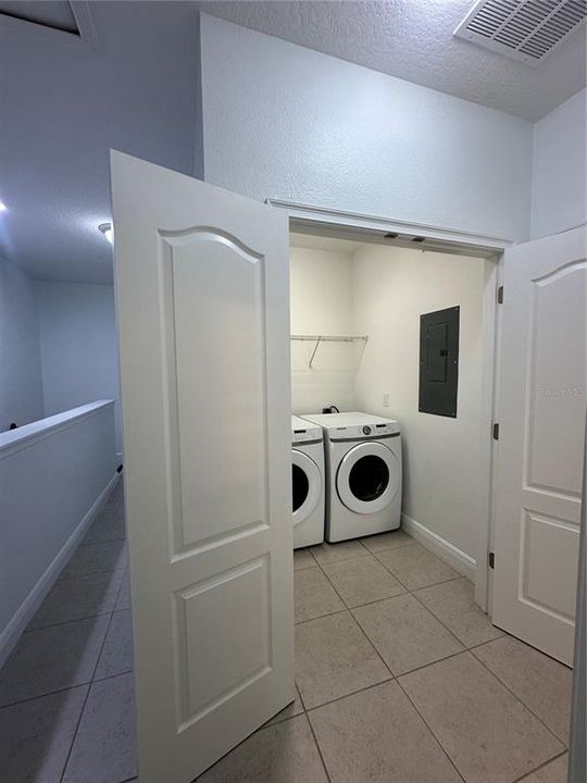 На продажу: $450,000 (4 спален, 3 ванн, 1853 Квадратных фут)