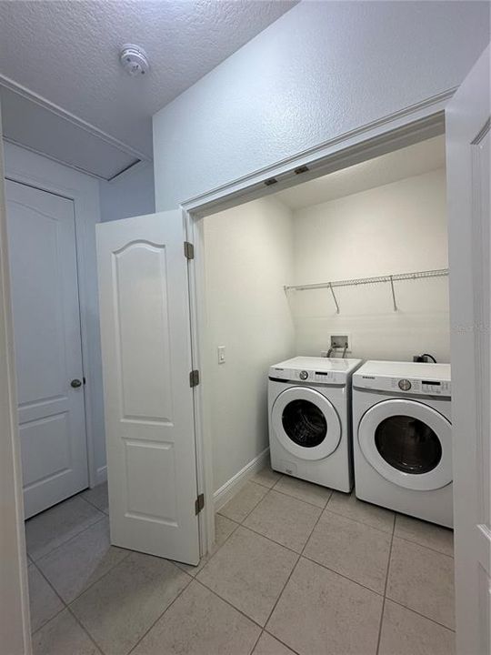 На продажу: $450,000 (4 спален, 3 ванн, 1853 Квадратных фут)