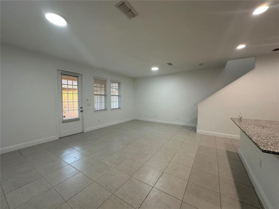 На продажу: $450,000 (4 спален, 3 ванн, 1853 Квадратных фут)