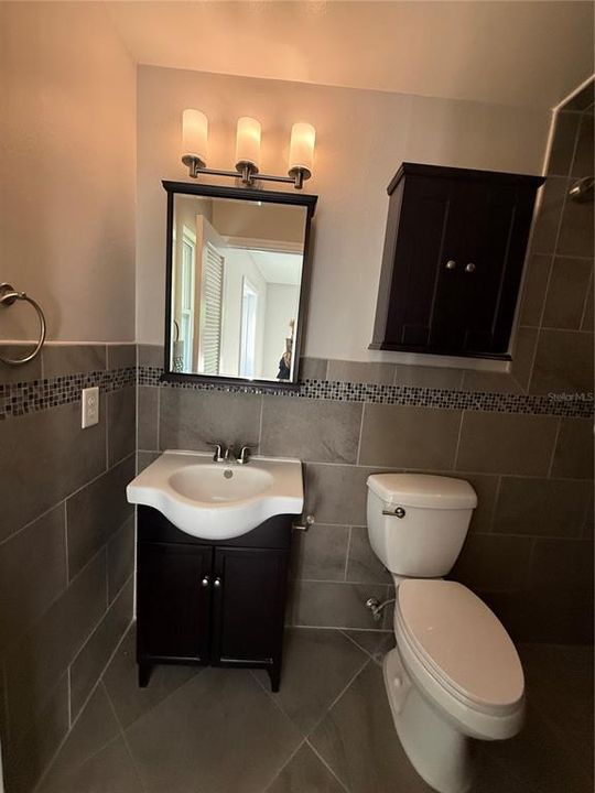 For Sale: $279,900 (2 beds, 2 baths, 1199 Square Feet)