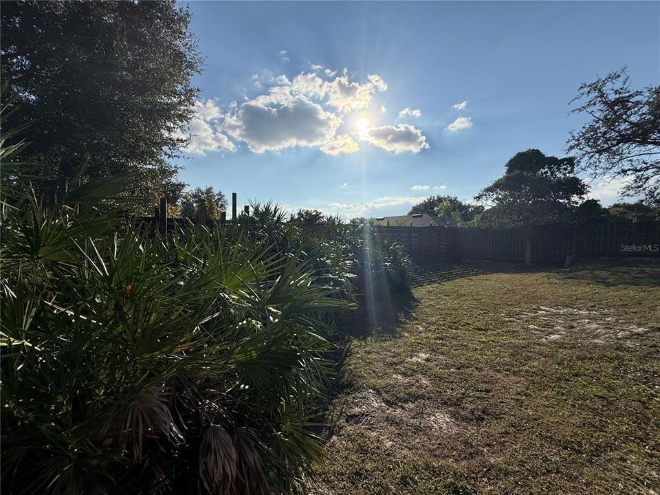 For Sale: $279,900 (2 beds, 2 baths, 1199 Square Feet)