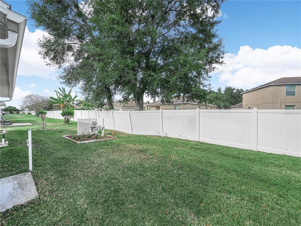 待售: $225,000 (2 贝兹, 2 浴室, 1561 平方英尺)