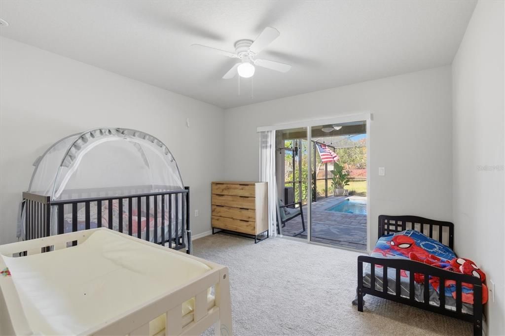 En Venta: $439,900 (4 camas, 2 baños, 1852 Pies cuadrados)