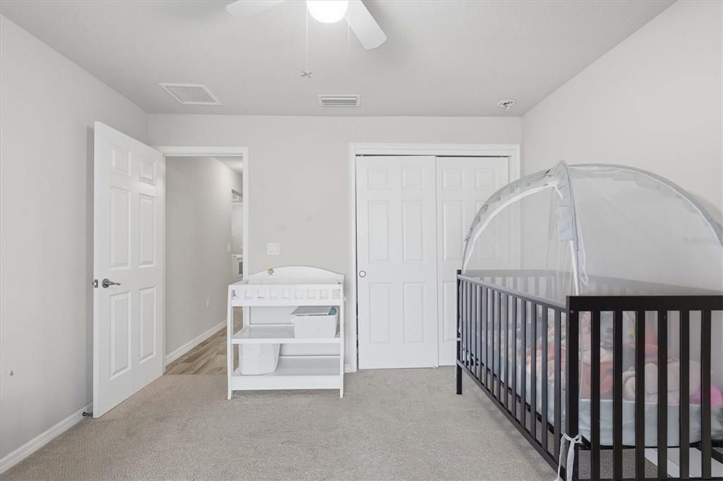 En Venta: $439,900 (4 camas, 2 baños, 1852 Pies cuadrados)