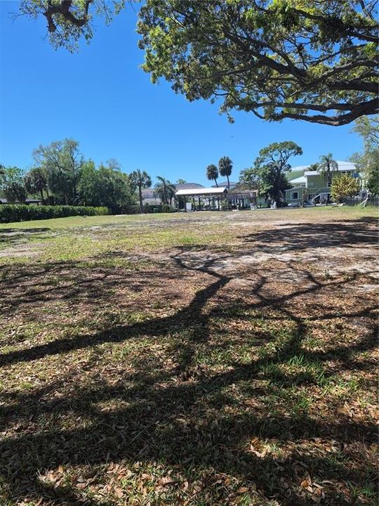 待售: $2,950,000 (0.46 acres)