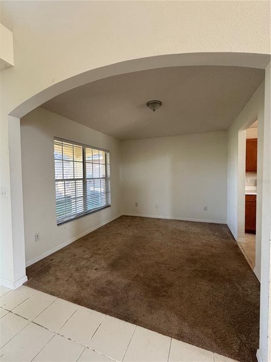 For Sale: $309,000 (3 beds, 2 baths, 1939 Square Feet)