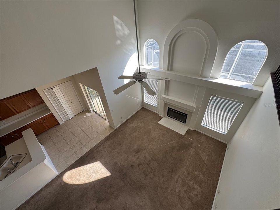 For Sale: $309,000 (3 beds, 2 baths, 1939 Square Feet)