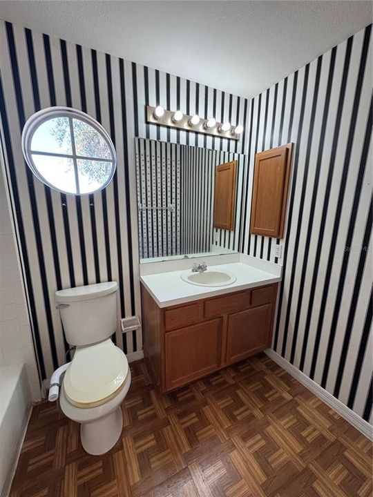 For Sale: $309,000 (3 beds, 2 baths, 1939 Square Feet)