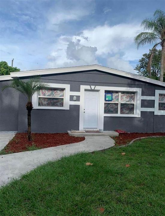 出租: $2,750 (3 贝兹, 1 浴室, 720 平方英尺)