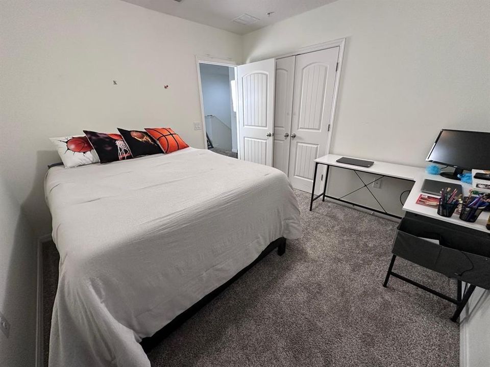 На продажу: $449,000 (4 спален, 2 ванн, 2198 Квадратных фут)