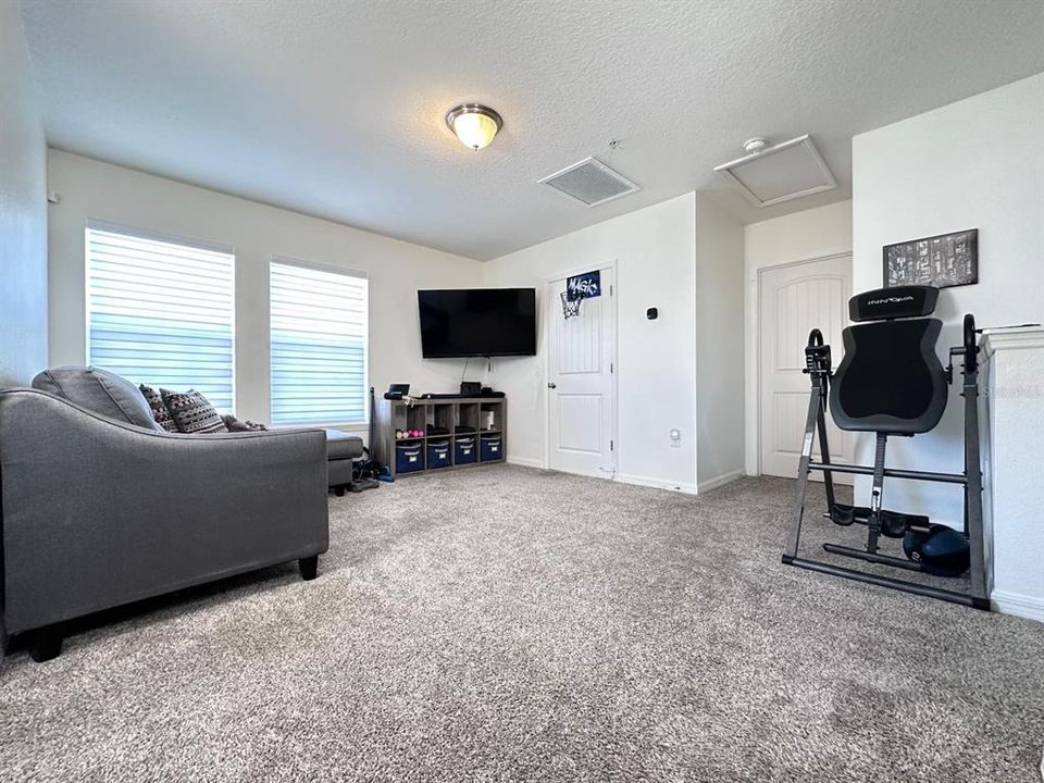 На продажу: $449,000 (4 спален, 2 ванн, 2198 Квадратных фут)