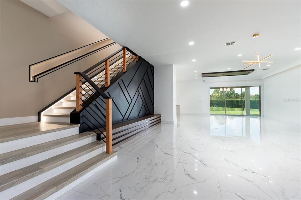 For Sale: $960,000 (5 beds, 5 baths, 3848 Square Feet)