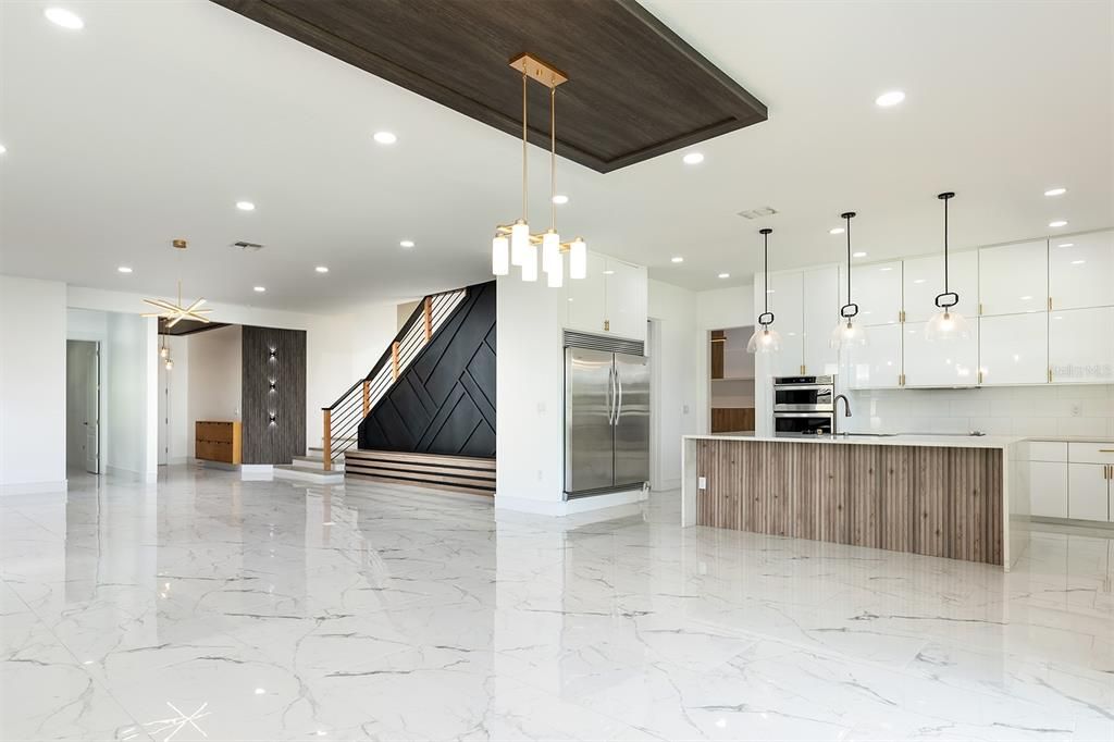 For Sale: $960,000 (5 beds, 5 baths, 3848 Square Feet)