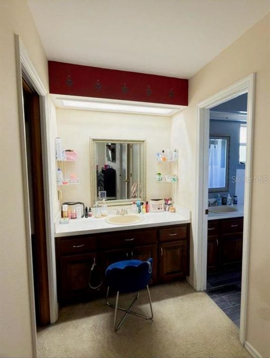 For Sale: $462,900 (4 beds, 2 baths, 2850 Square Feet)