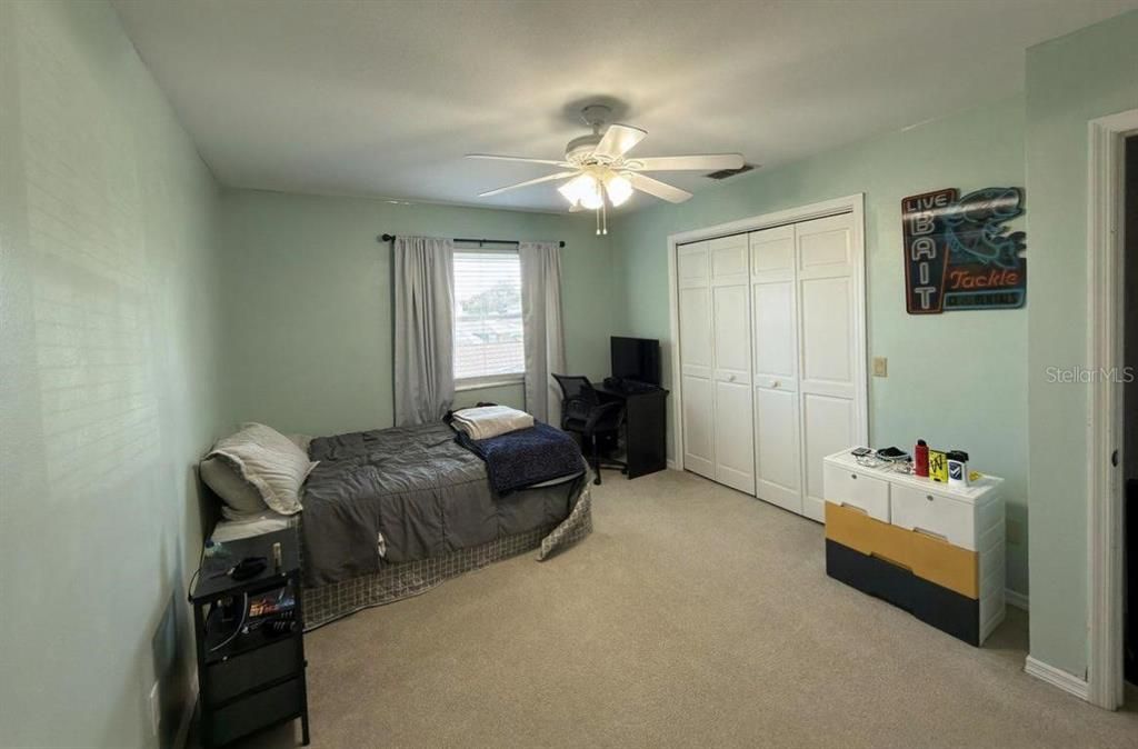 For Sale: $462,900 (4 beds, 2 baths, 2850 Square Feet)