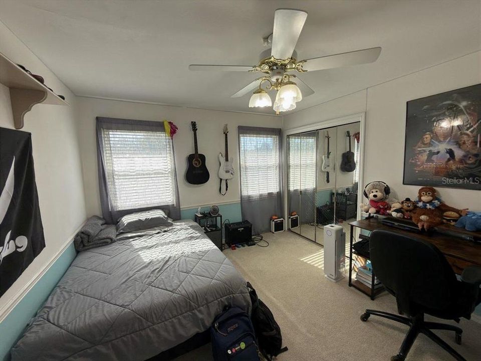 For Sale: $462,900 (4 beds, 2 baths, 2850 Square Feet)