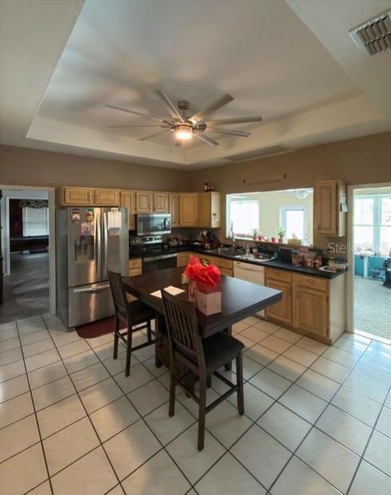 For Sale: $462,900 (4 beds, 2 baths, 2850 Square Feet)