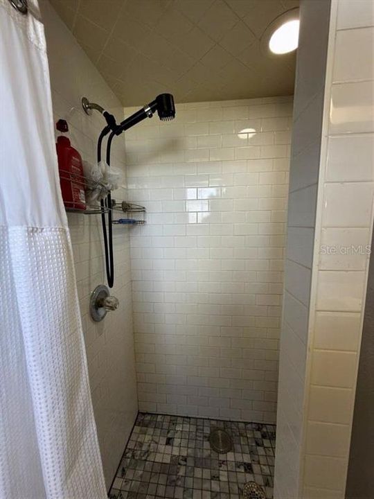 For Sale: $462,900 (4 beds, 2 baths, 2850 Square Feet)