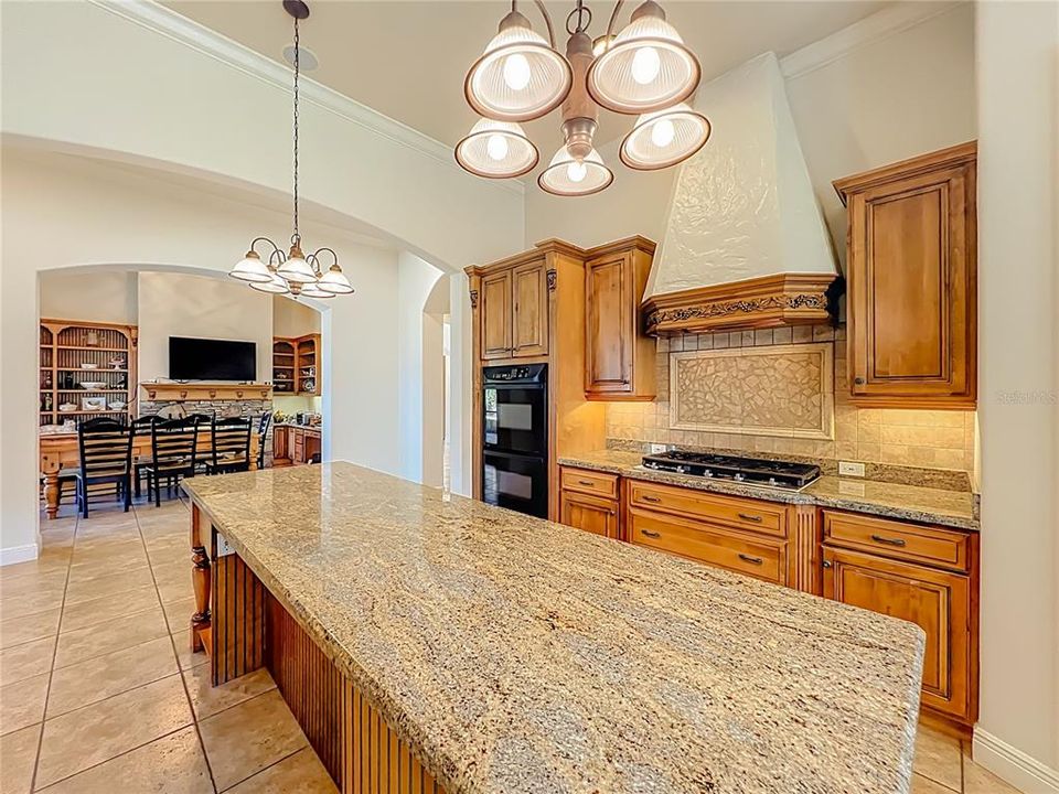 待售: $1,535,000 (4 贝兹, 3 浴室, 5062 平方英尺)