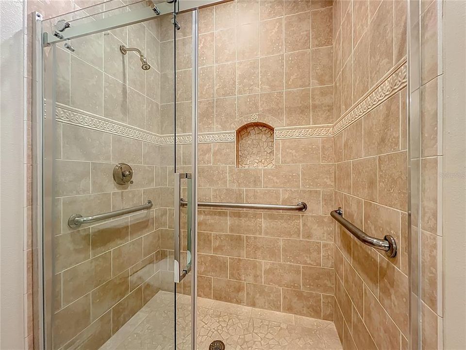 待售: $1,535,000 (4 贝兹, 3 浴室, 5062 平方英尺)