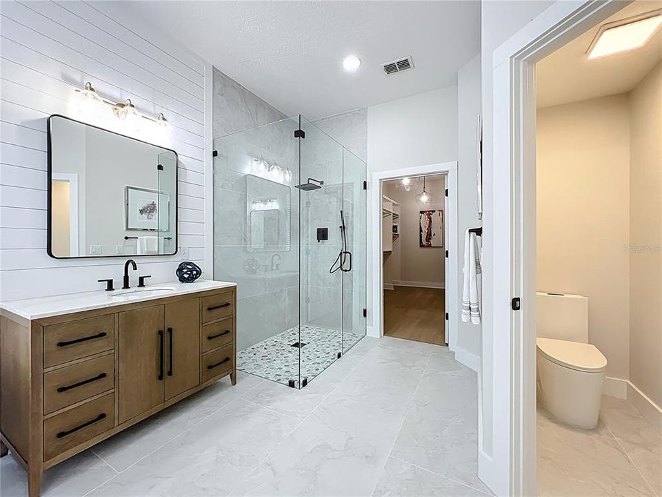 На продажу: $1,350,000 (5 спален, 4 ванн, 3238 Квадратных фут)