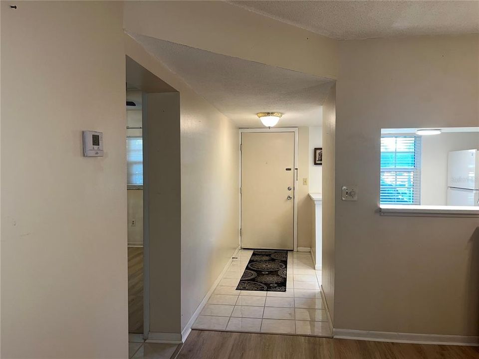 For Rent: $1,800 (2 beds, 2 baths, 1044 Square Feet)