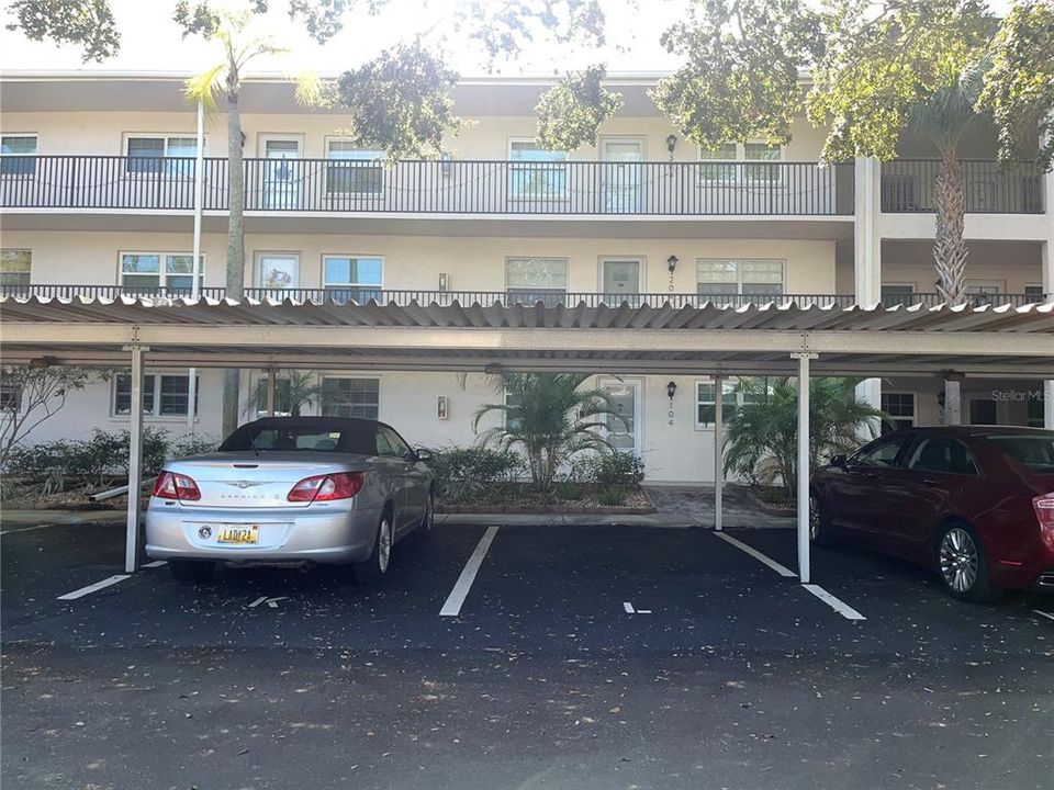 For Rent: $1,800 (2 beds, 2 baths, 1044 Square Feet)