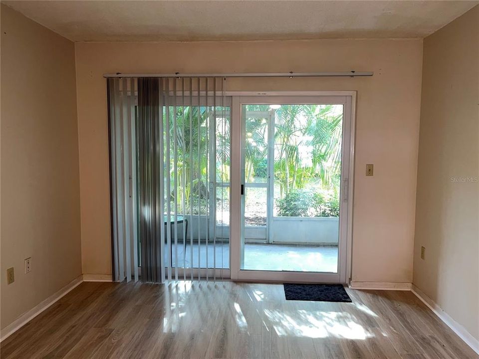 For Rent: $1,800 (2 beds, 2 baths, 1044 Square Feet)