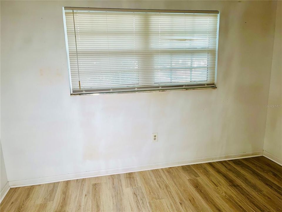 For Rent: $1,800 (2 beds, 2 baths, 1044 Square Feet)