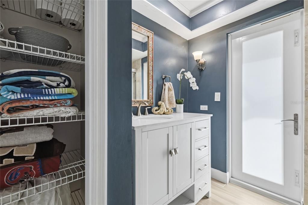 На продажу: $575,000 (3 спален, 2 ванн, 2080 Квадратных фут)