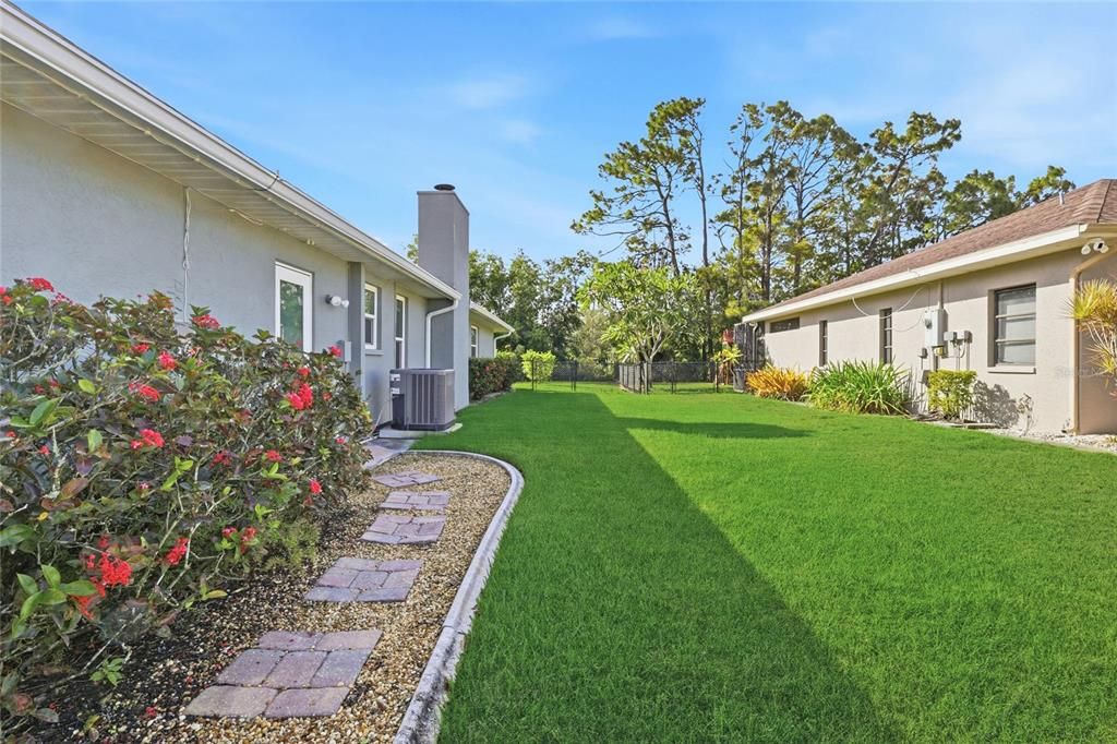 На продажу: $575,000 (3 спален, 2 ванн, 2080 Квадратных фут)