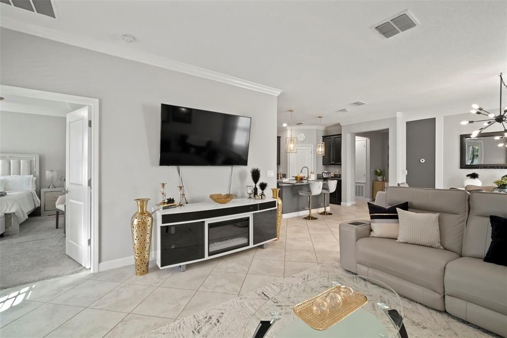 待售: $465,000 (4 贝兹, 3 浴室, 2057 平方英尺)