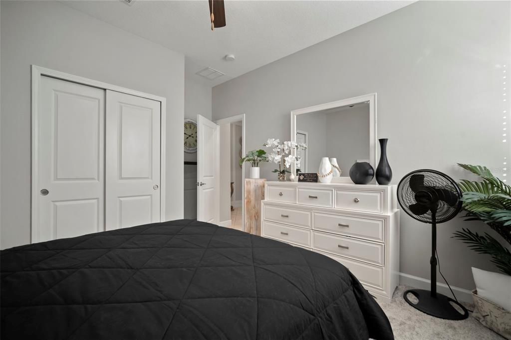 待售: $465,000 (4 贝兹, 3 浴室, 2057 平方英尺)