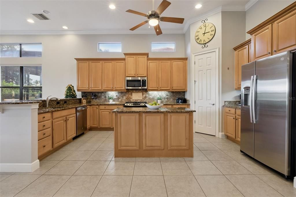 待售: $565,000 (4 贝兹, 3 浴室, 2938 平方英尺)