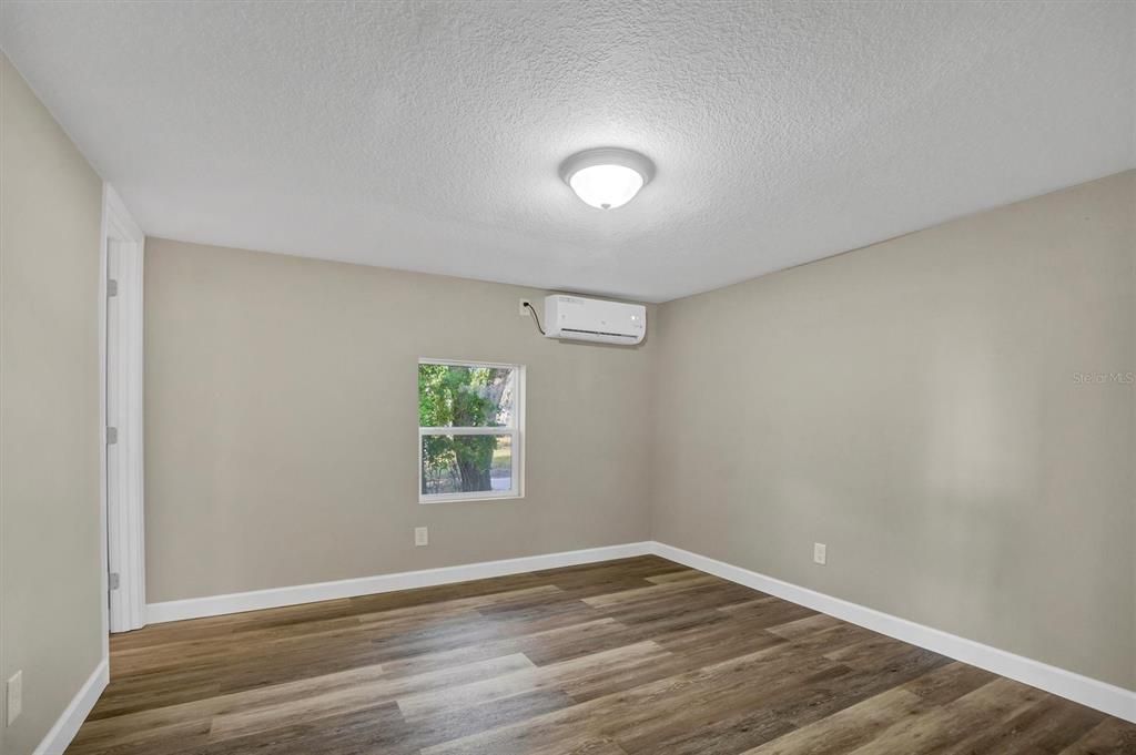 待售: $194,900 (3 贝兹, 2 浴室, 1080 平方英尺)