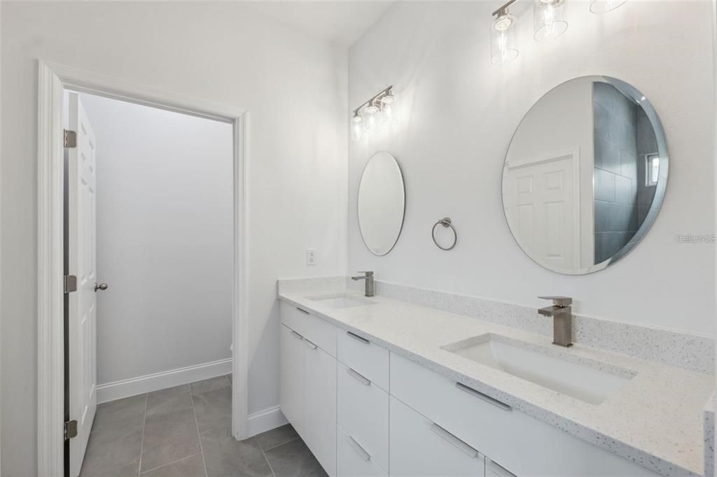 待售: $269,900 (4 贝兹, 2 浴室, 1503 平方英尺)