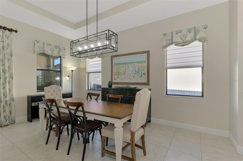 На продажу: $750,000 (3 спален, 3 ванн, 2203 Квадратных фут)