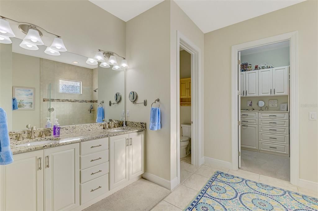 На продажу: $750,000 (3 спален, 3 ванн, 2203 Квадратных фут)