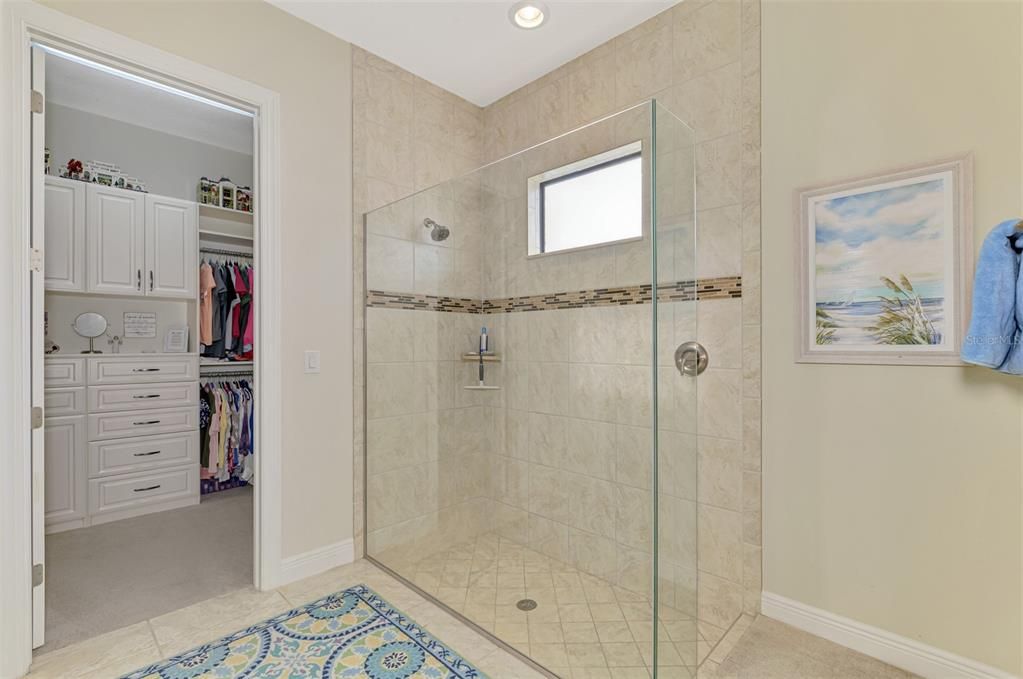 На продажу: $750,000 (3 спален, 3 ванн, 2203 Квадратных фут)