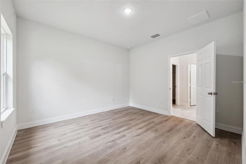 En Venta: $269,900 (4 camas, 2 baños, 1503 Pies cuadrados)