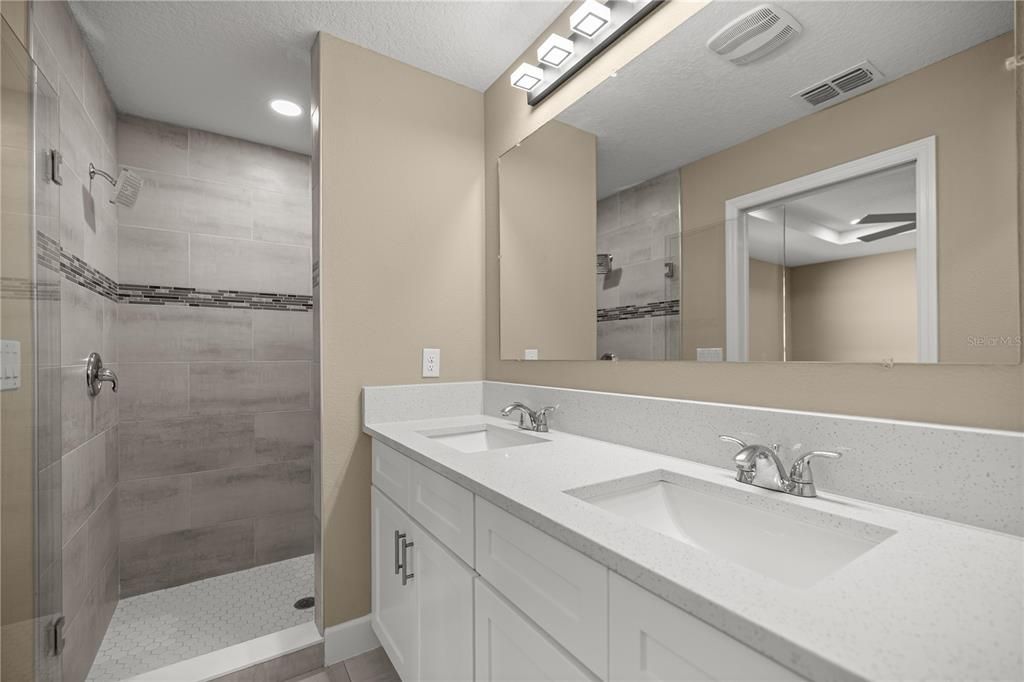 待售: $254,900 (3 贝兹, 2 浴室, 1439 平方英尺)