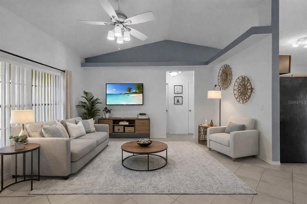 En Venta: $299,999 (4 camas, 3 baños, 1274 Pies cuadrados)