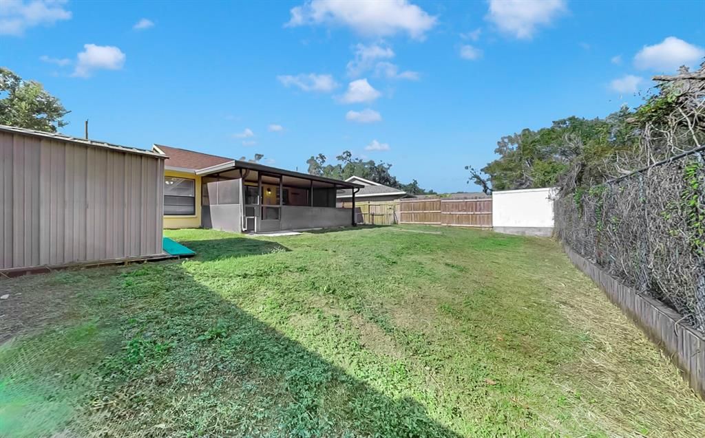 En Venta: $299,999 (4 camas, 3 baños, 1274 Pies cuadrados)